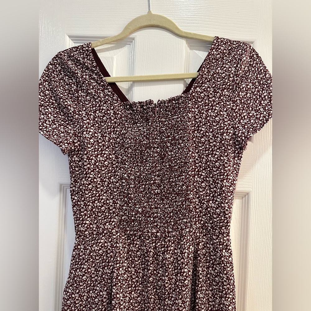 Abercrombie burgundy floral midi dress with side slit - Picture 3 of 8